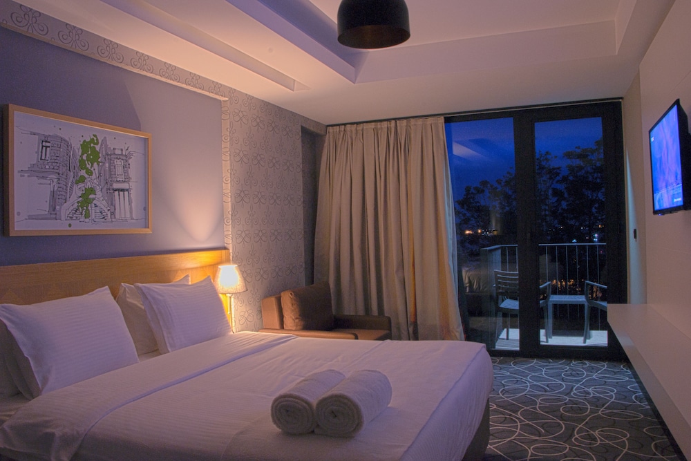 Four G Hotel 6