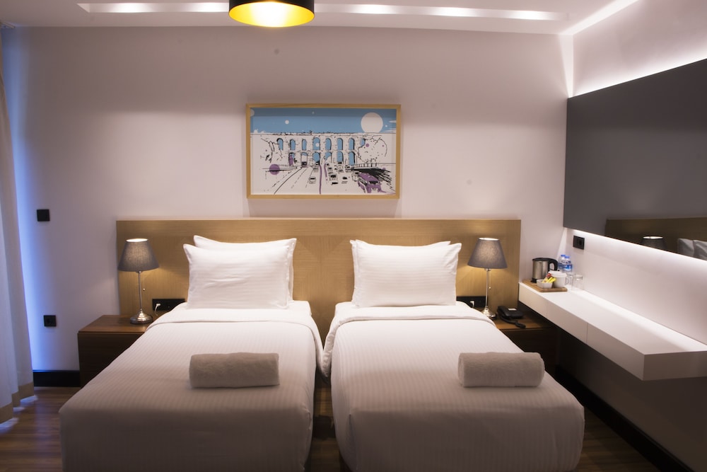 Four G Hotel 2