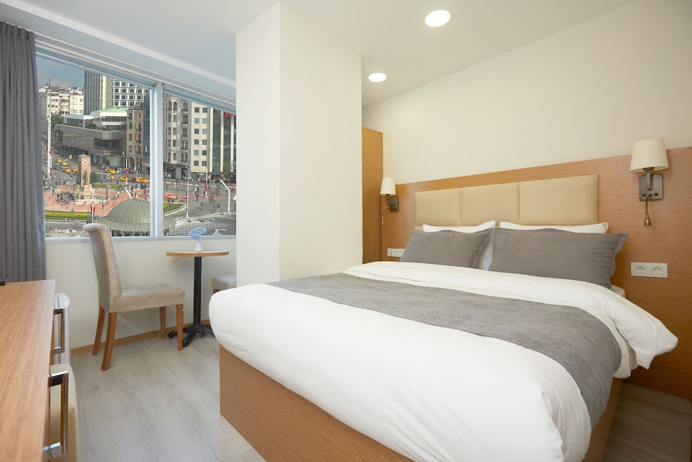 Kartal Palace Taksim Square 11