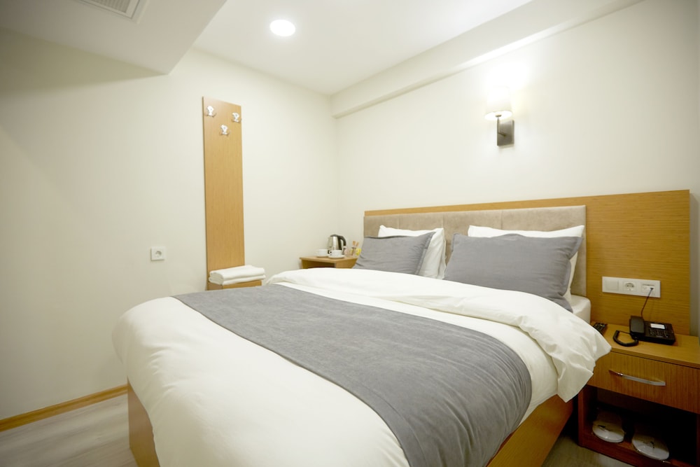 Kartal Palace Taksim Square 19