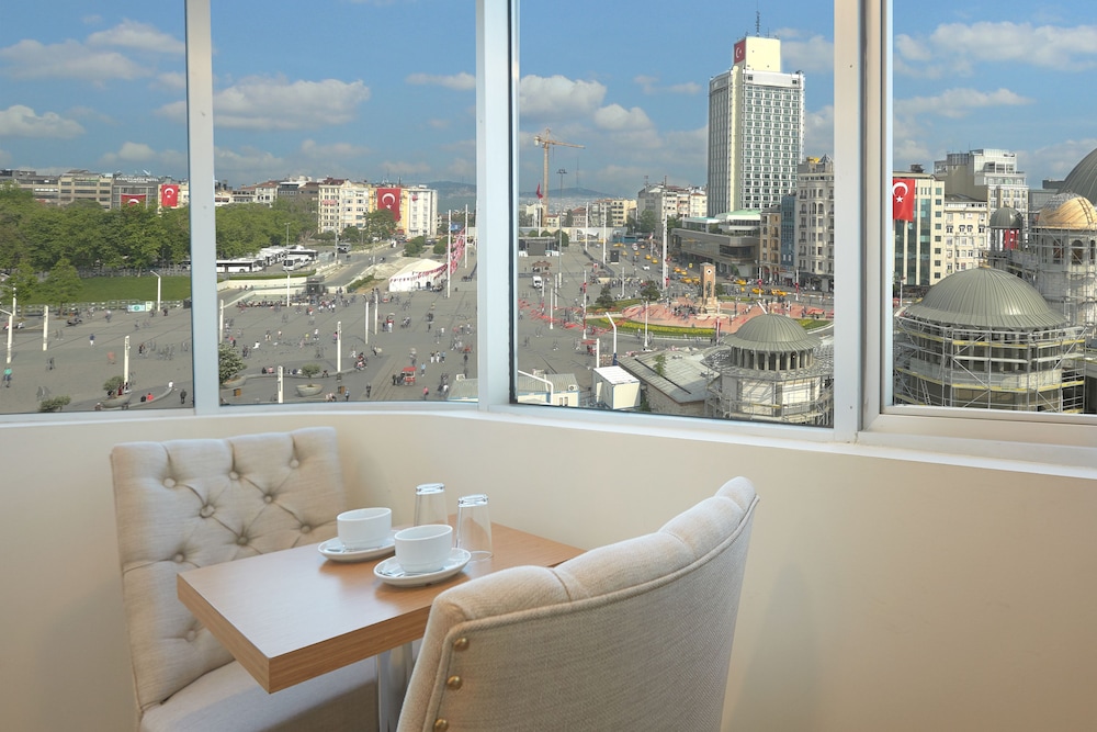 Kartal Palace Taksim Square 10