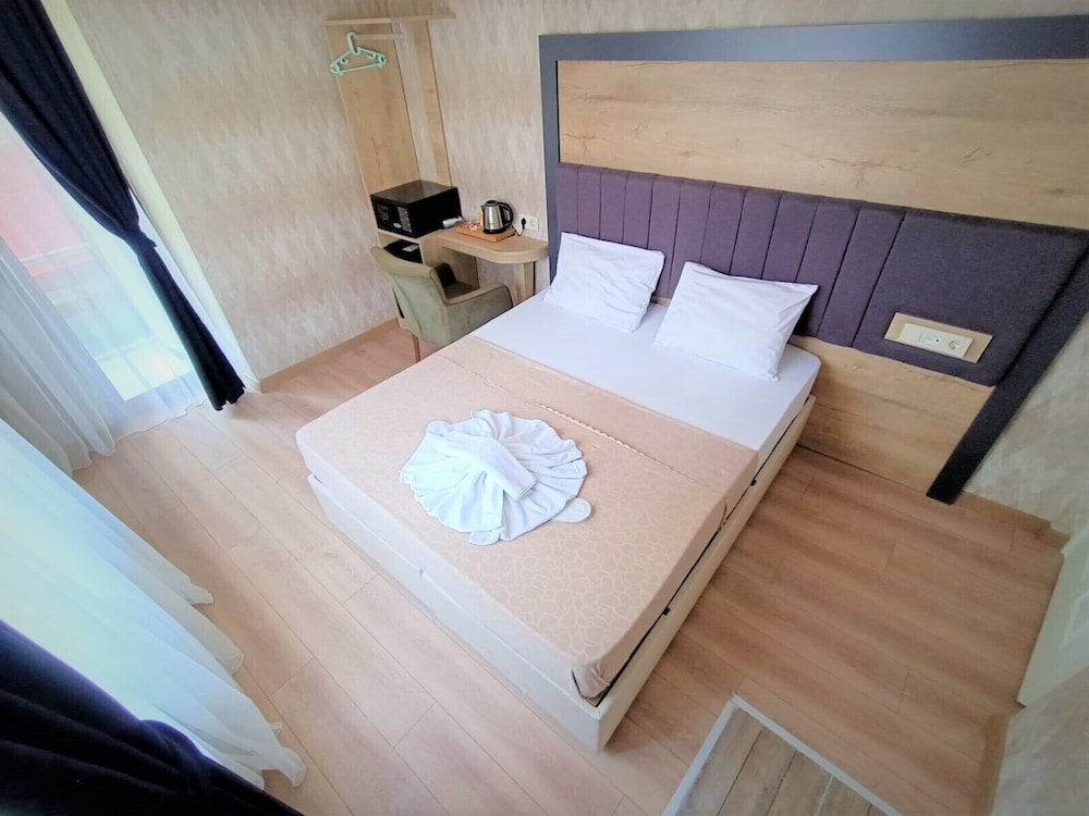 Avcilar Elit Hotel 12