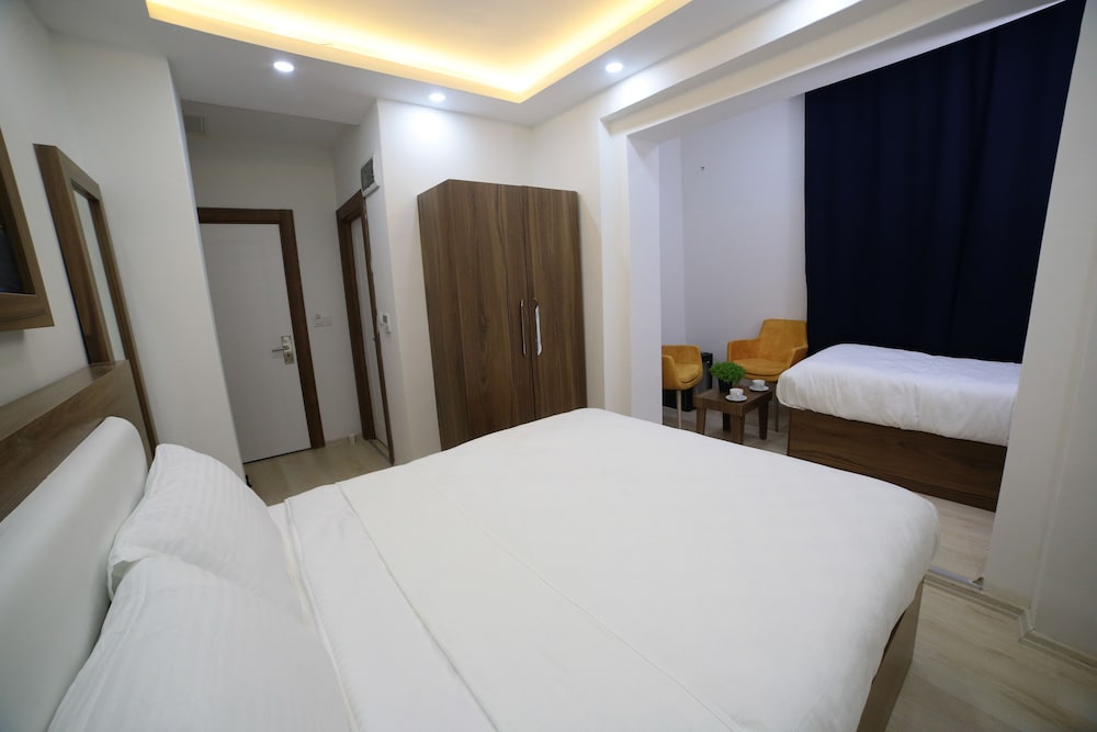 Mitani Suites 7