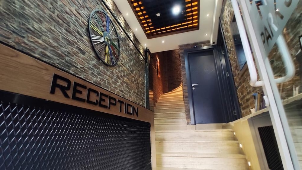 Nova Park Hotel & Suite 2