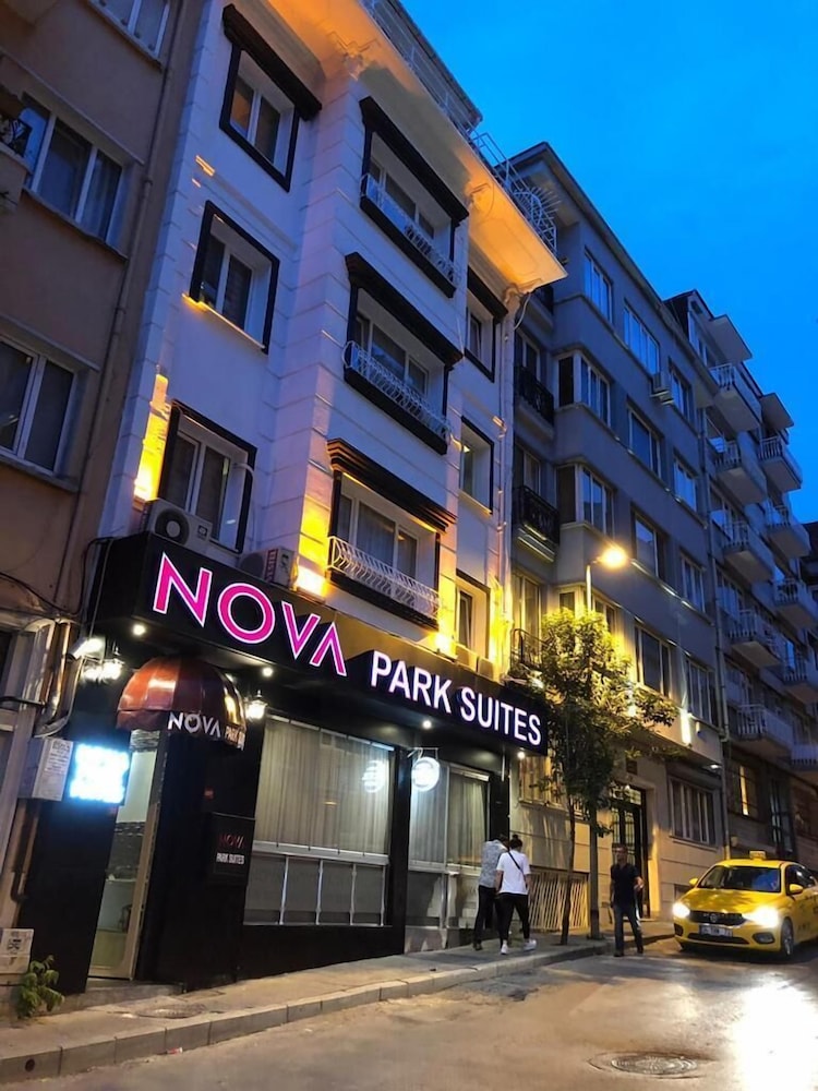 Nova Park Hotel & Suite 1
