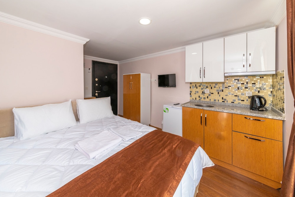 Tavra Hotel 7
