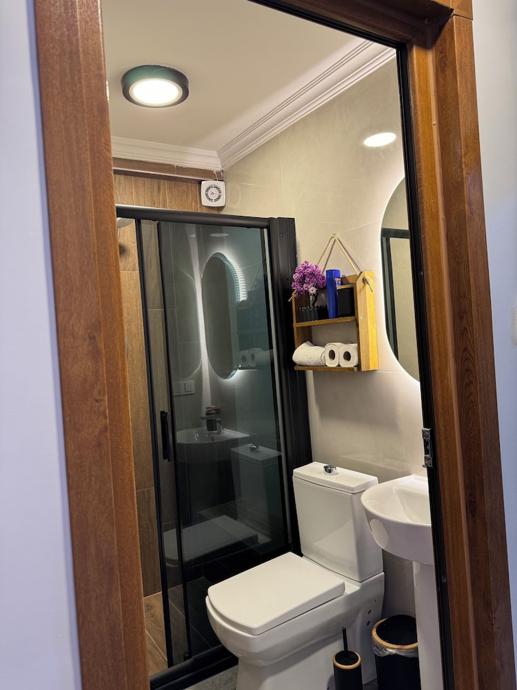 Tavra Hotel 21