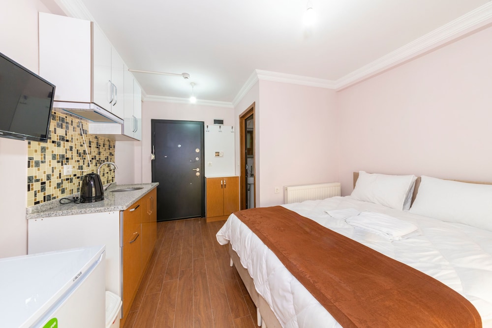 Tavra Hotel 8