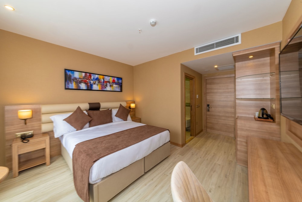 38 Hotel 10