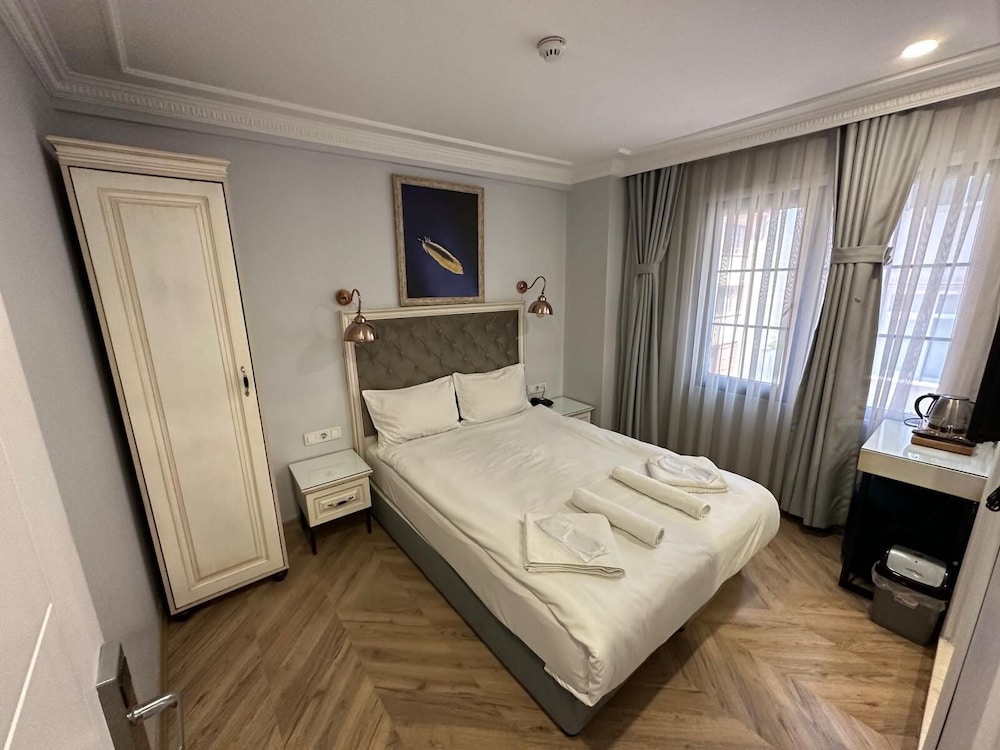 Good Night Hotel Istanbul 12