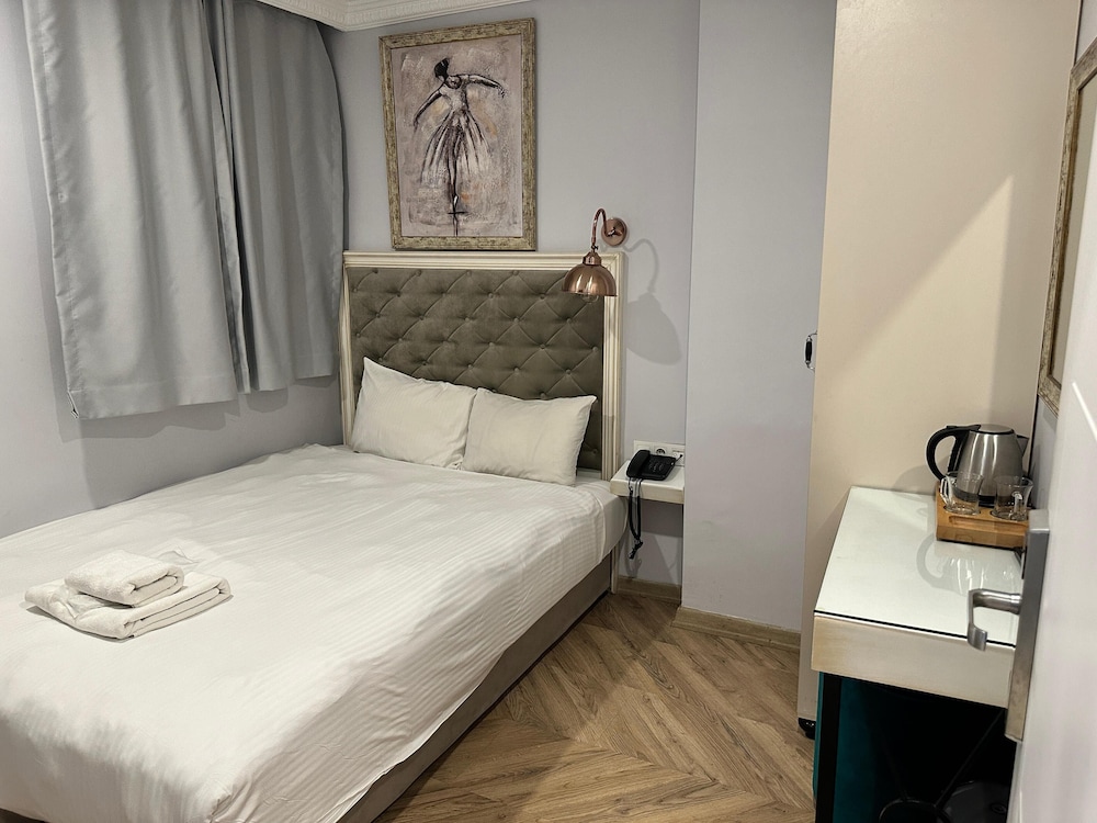 Good Night Hotel Istanbul 24