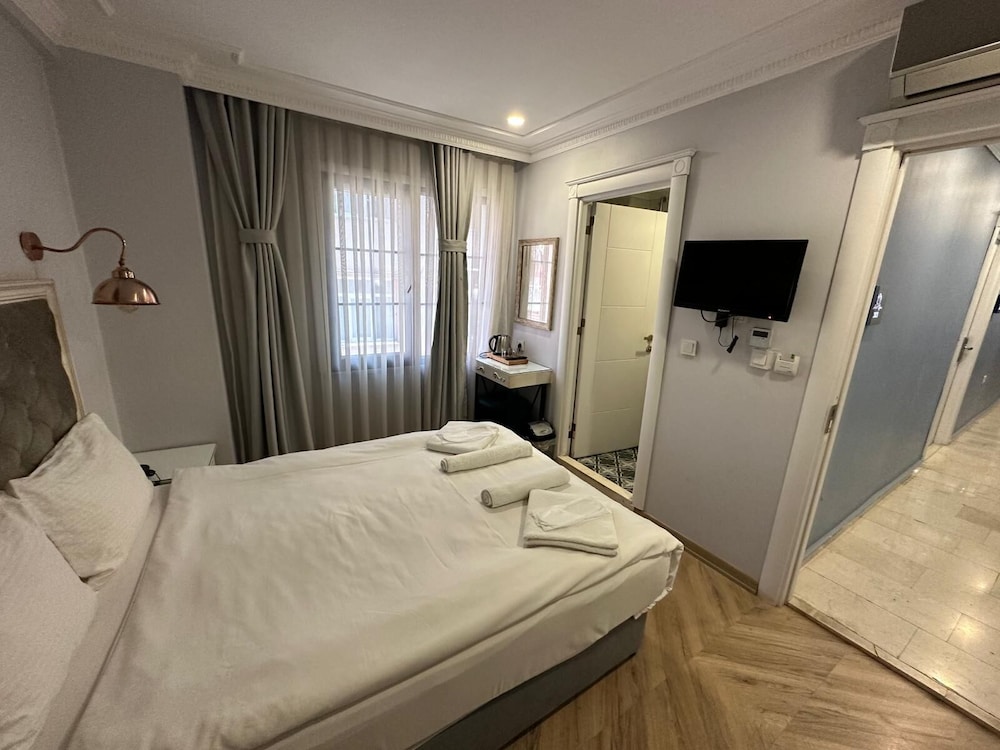 Good Night Hotel Istanbul 11