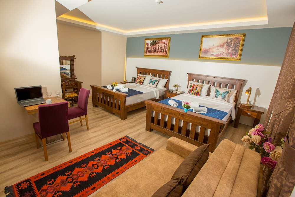 The Pera Port Hotel 8