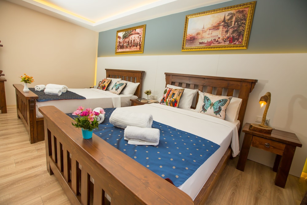 The Pera Port Hotel 1