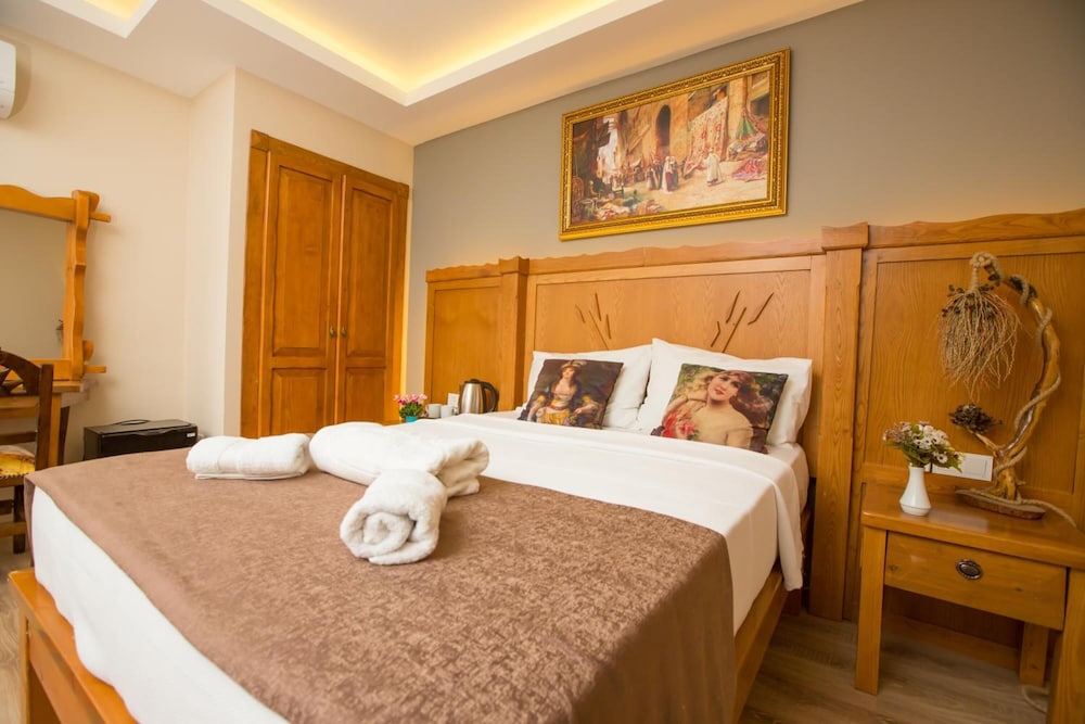 The Pera Port Hotel 14