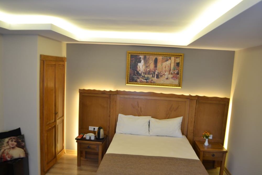 The Pera Port Hotel 2