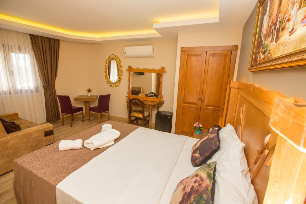 The Pera Port Hotel 20