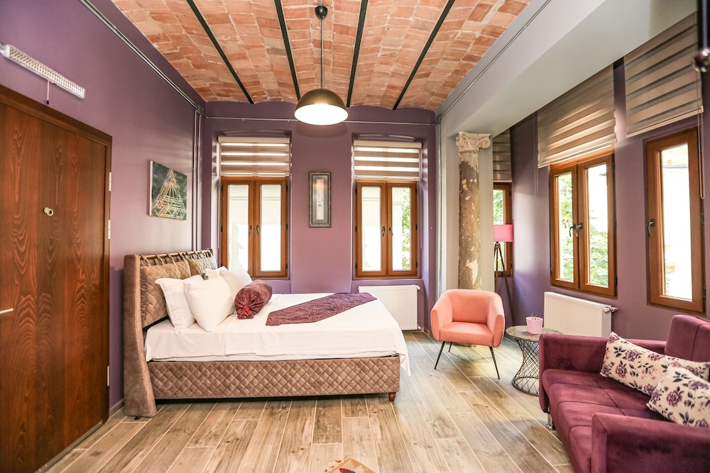 No 8 Galata 15
