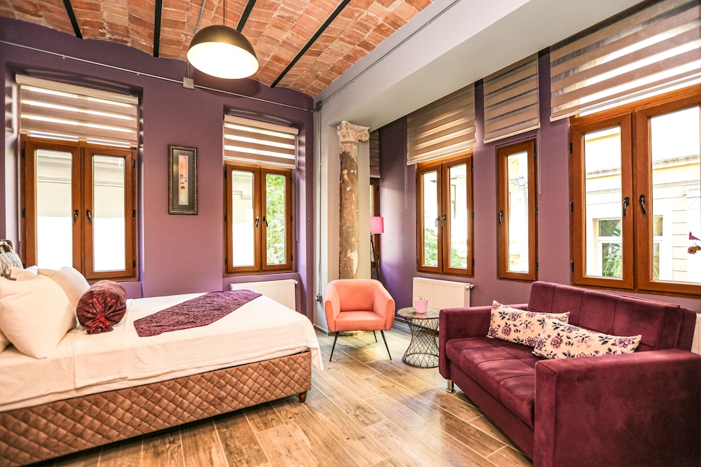 No 8 Galata 13