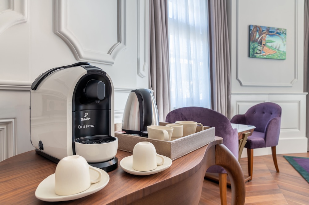 Orientbank Hotel Istanbul, Autograph Collection 19