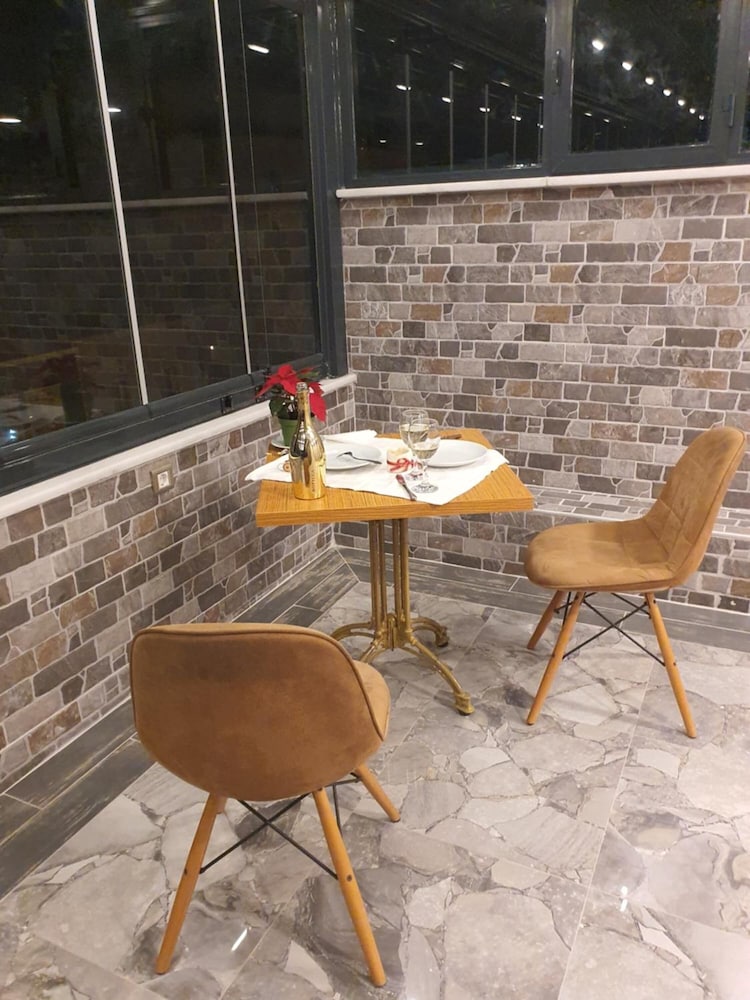 City Hall Hotel 22