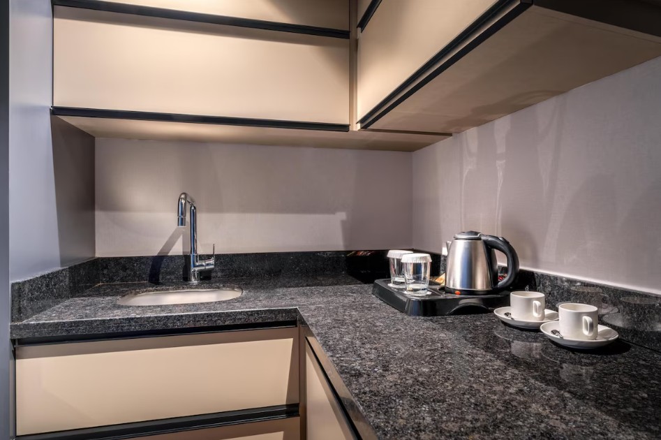 Best Western Premier Hidden Hills Hotel 13