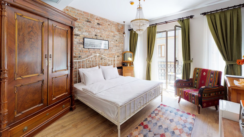 Hotel Des Arts Galata 9