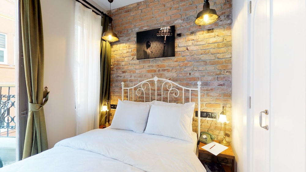 Hotel Des Arts Galata 24