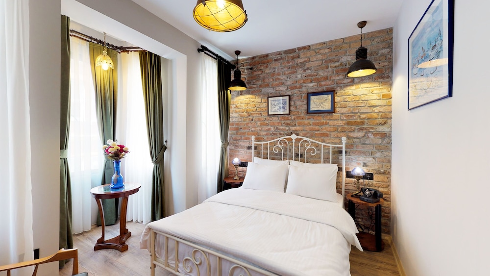 Hotel Des Arts Galata 17