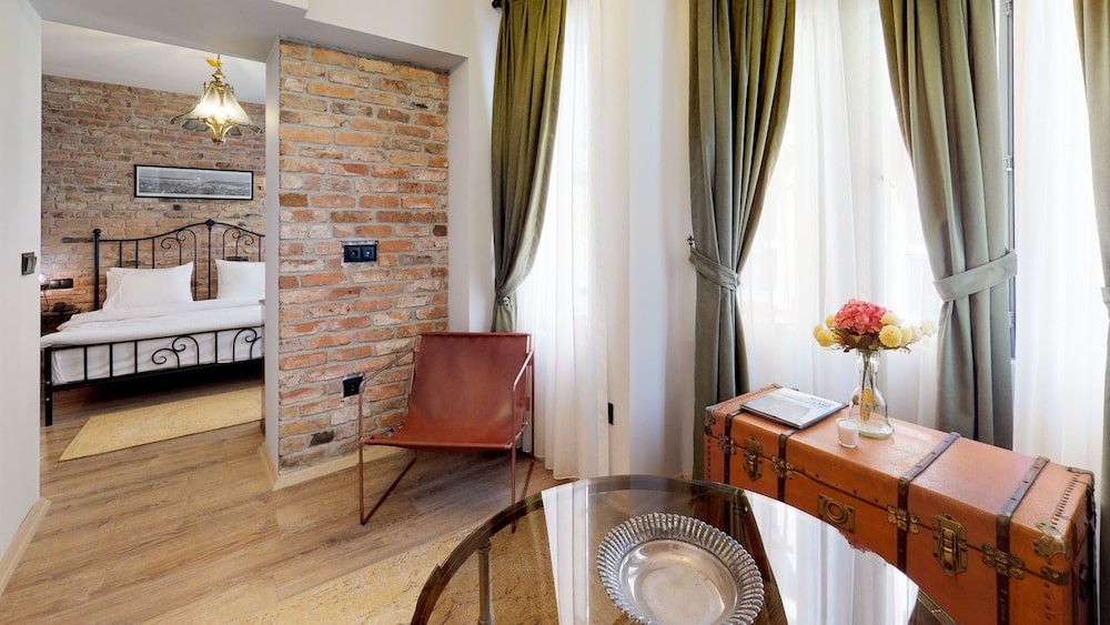 Hotel Des Arts Galata 13