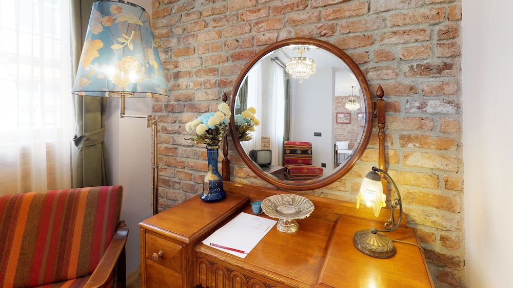 Hotel Des Arts Galata 12