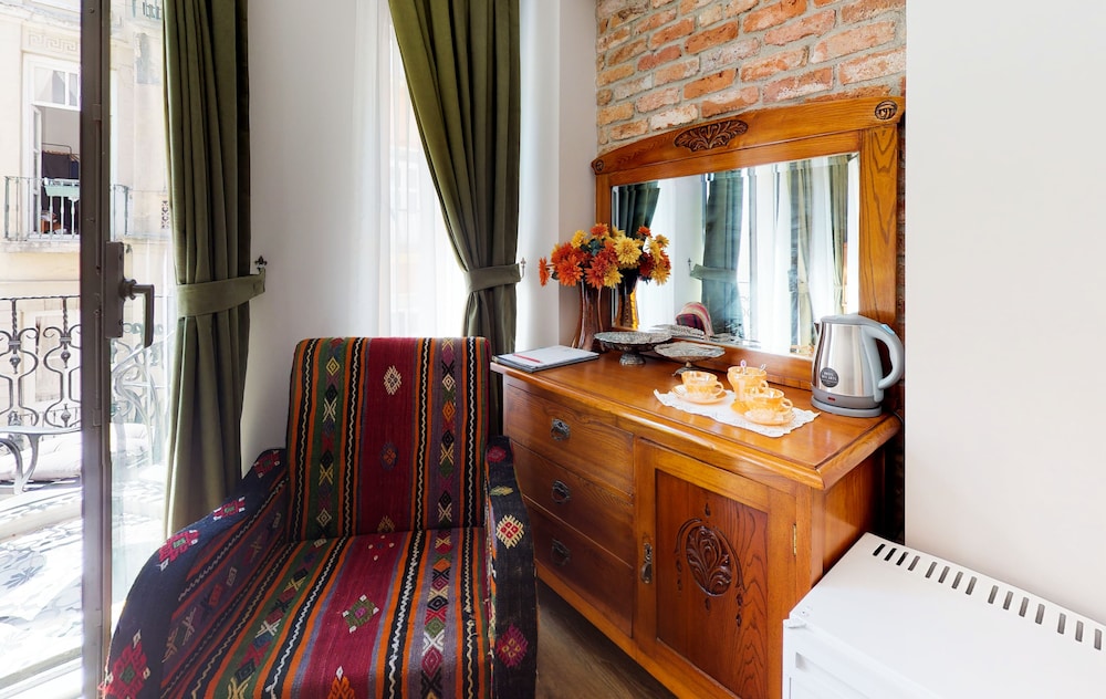 Hotel Des Arts Galata 10