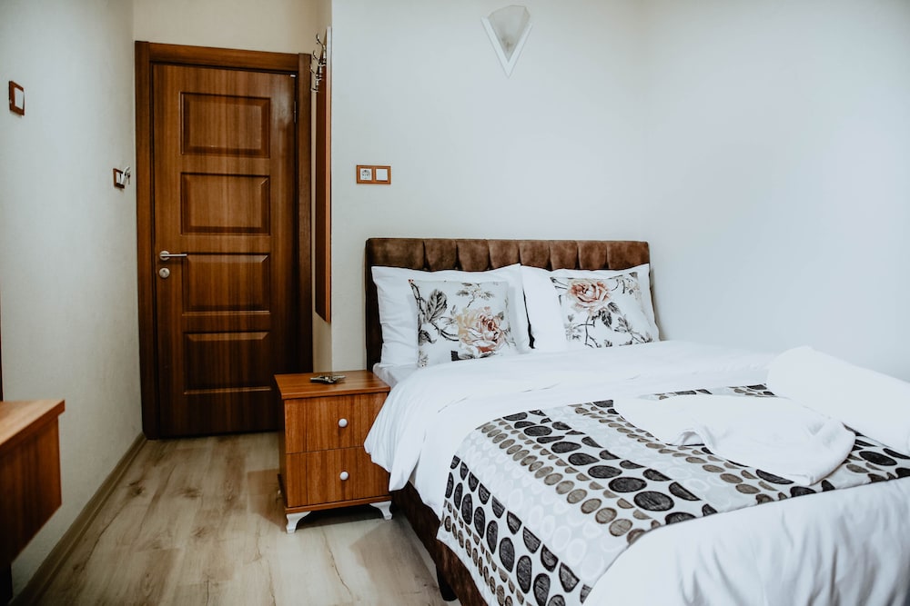 Biter Hotel 4
