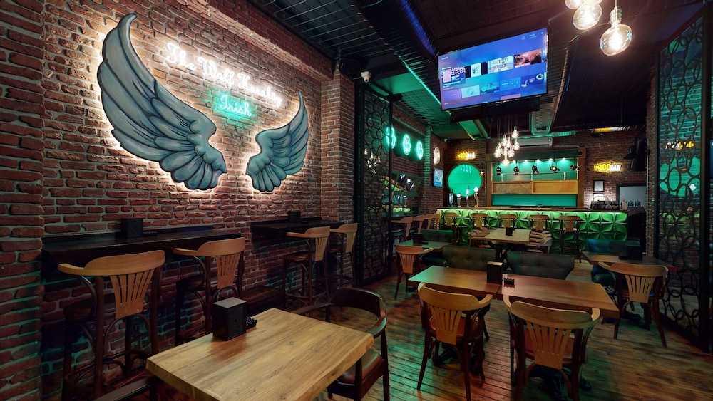 The Wolf Hotel 21