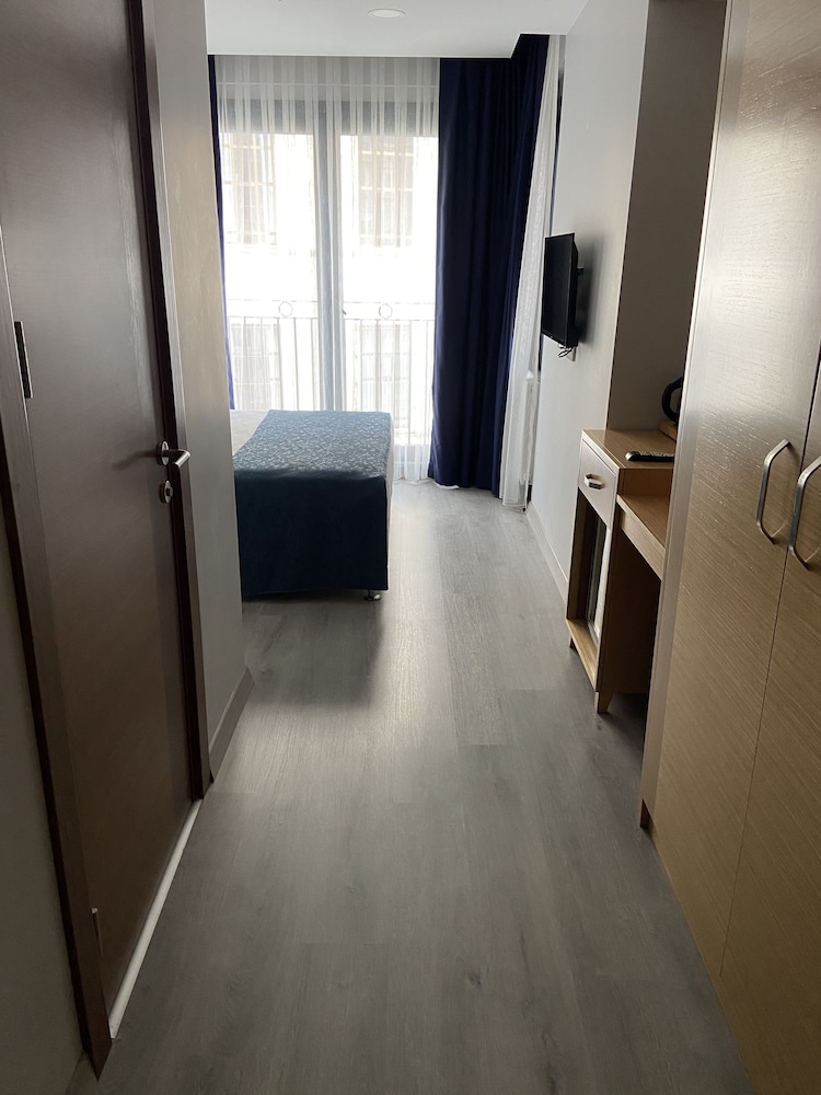 Liberi Hotel Taksim 8
