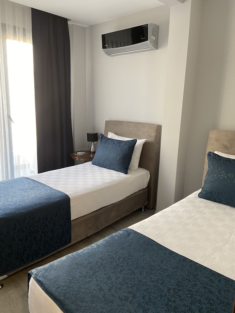 Liberi Hotel Taksim 12