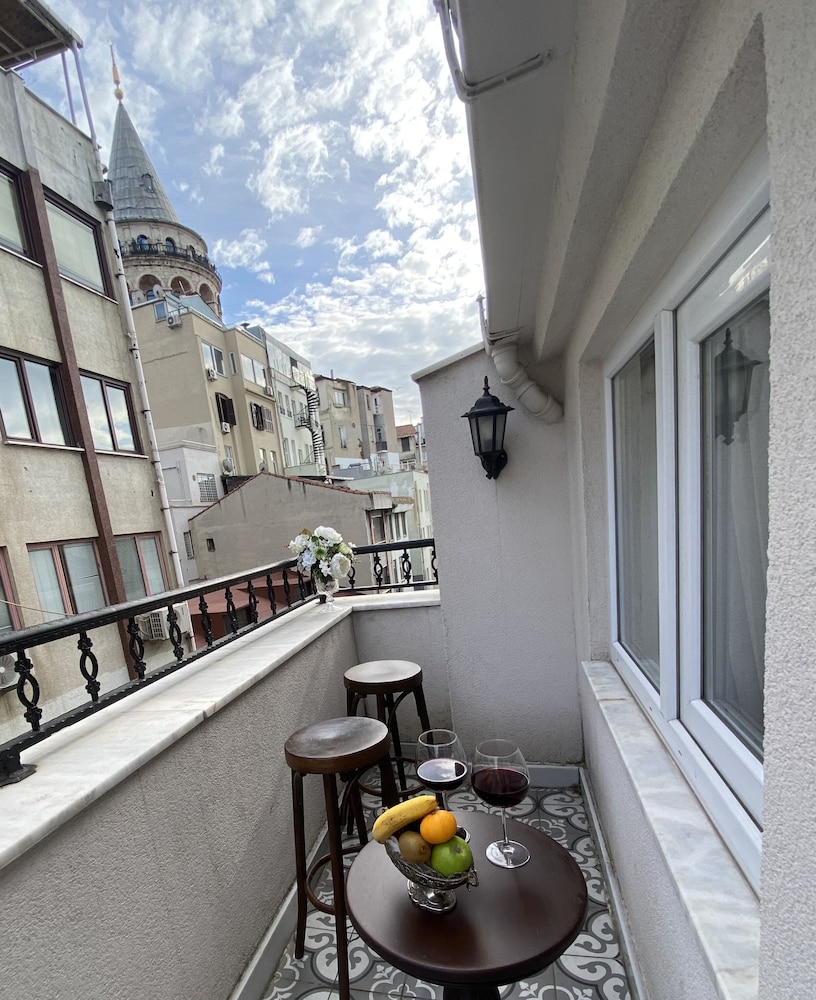 Meroddi La Porta Hotel 10