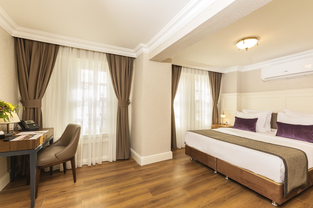 Meroddi La Porta Hotel 6