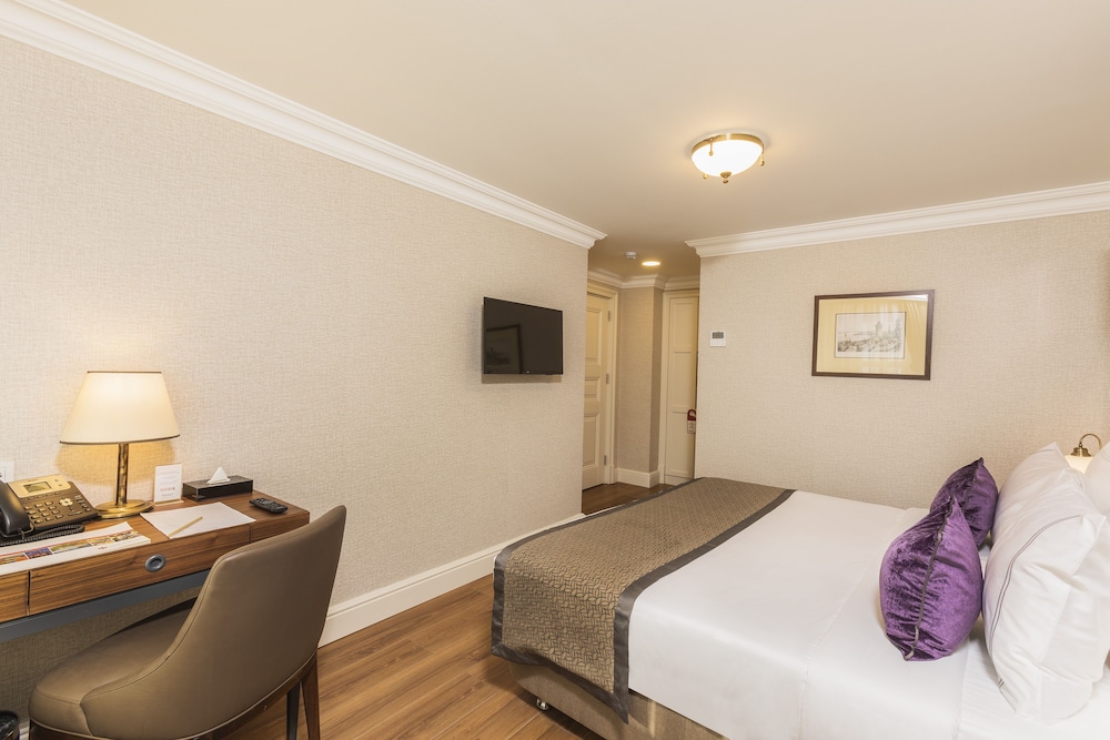 Meroddi La Porta Hotel 7