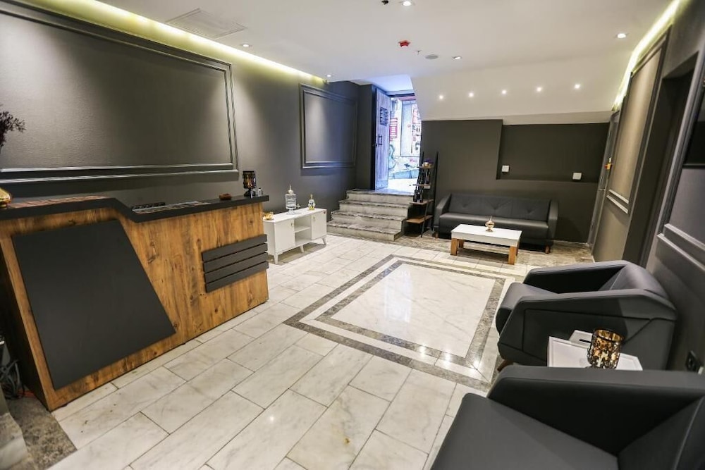 Royal Galata Hotel 3