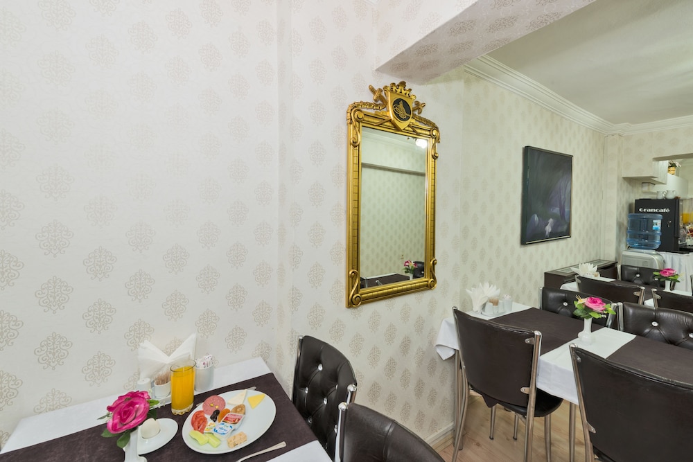 Le Safran Palace Hotel 20