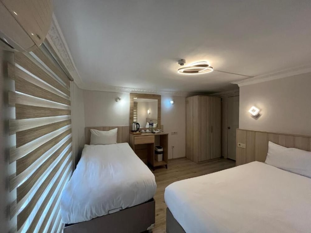 Le Safran Palace Hotel 11