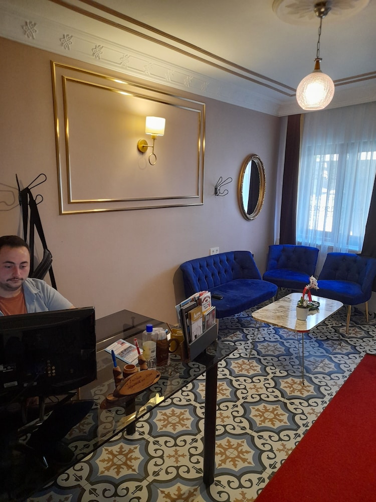 Emirhan Guest House 2