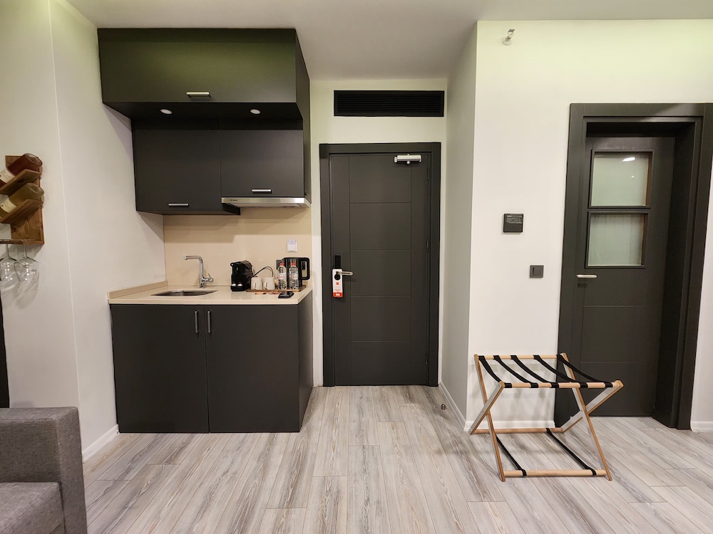 Taksim Landhouse Hotel 16