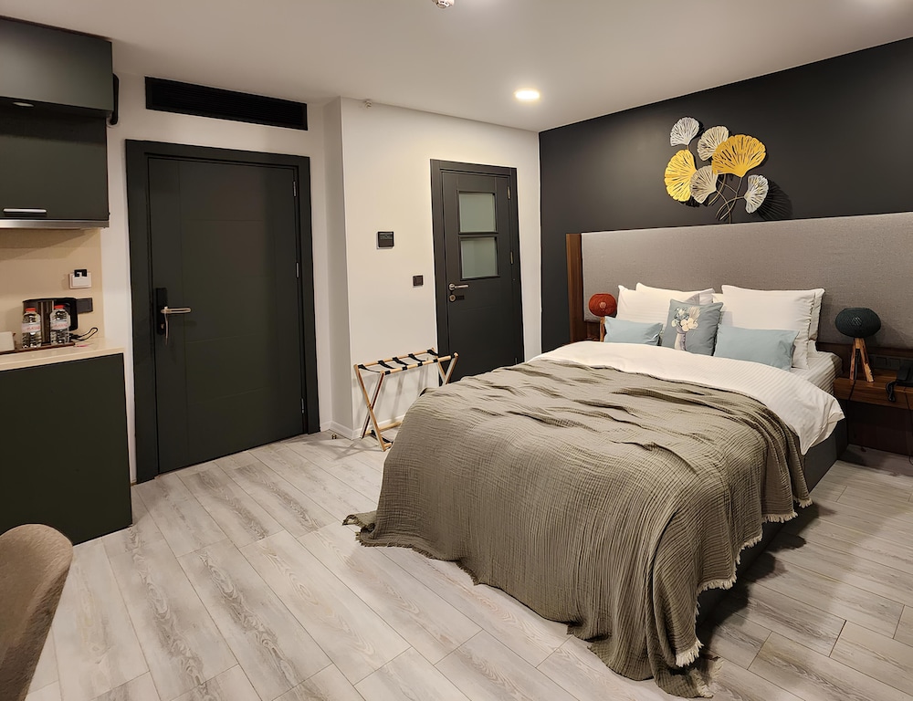 Taksim Landhouse Hotel 14