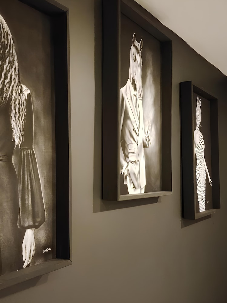Taksim Landhouse Hotel 9