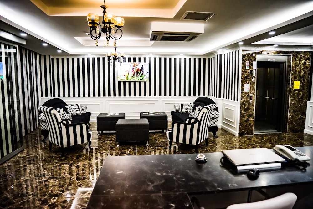 Cnr Inci Hotel 7
