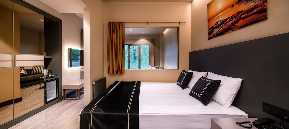 Menalo Hotel Premium Istanbul Airport 10