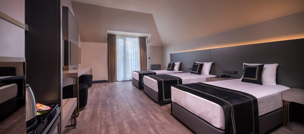 Menalo Hotel Premium Istanbul Airport 8