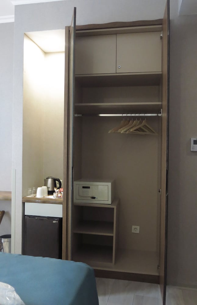 Galatahan Hotel 10